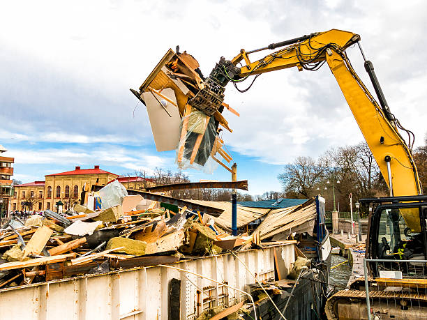 Best Construction Debris Removal  in Issaquah, WA